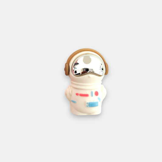 Tajador en forma de Astronauta